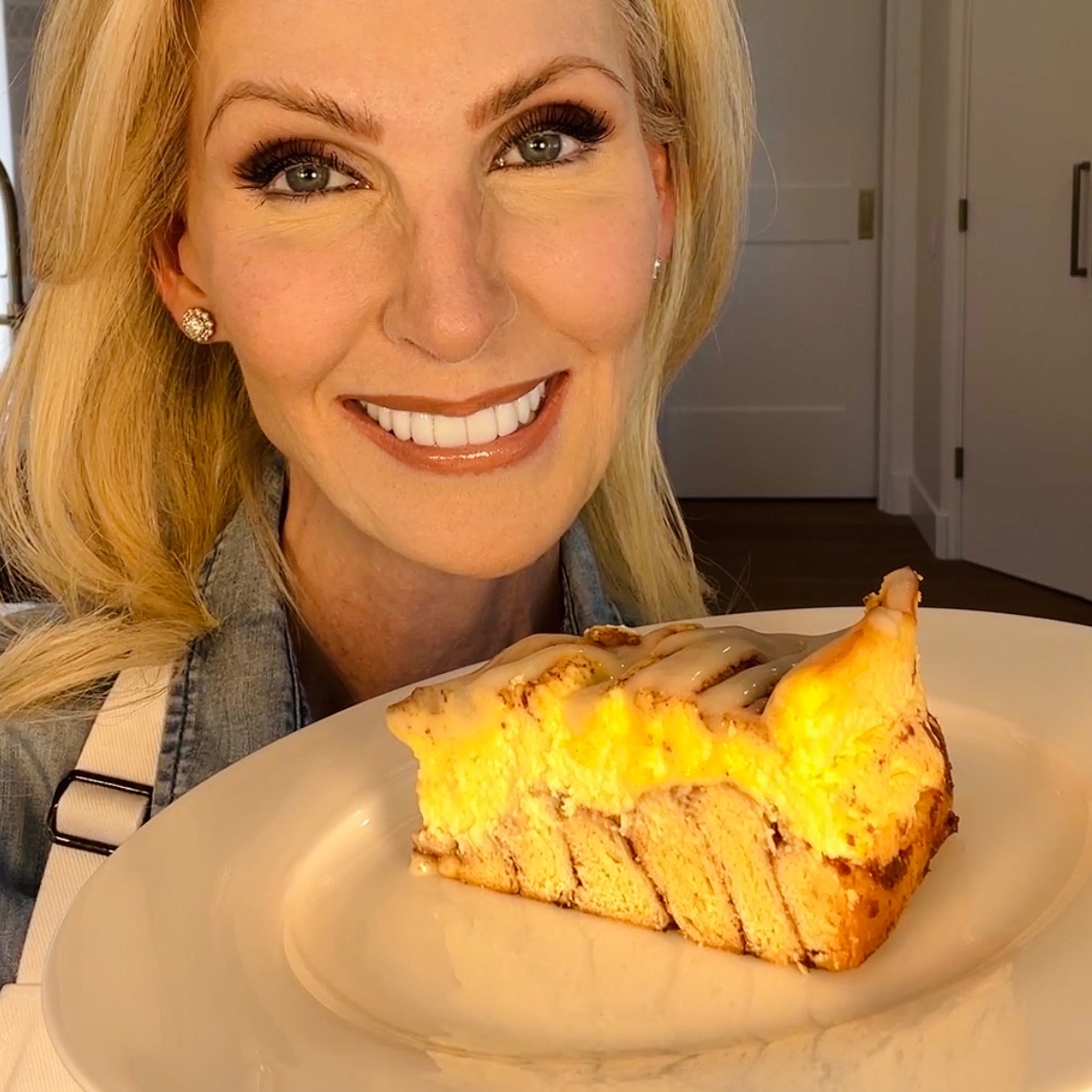 The Best Cinnamon Roll Cheesecake Hack Lorafied The Best Cinnamon Roll Cheesecake Hack Lorafied