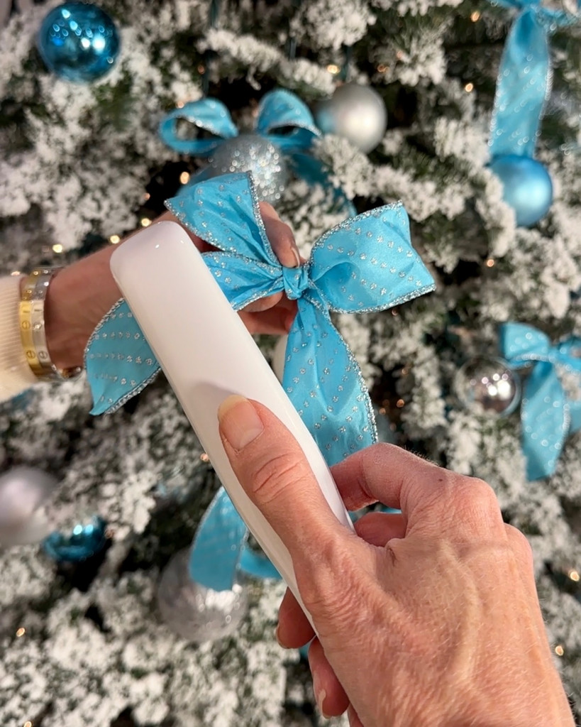 tree decorating hack