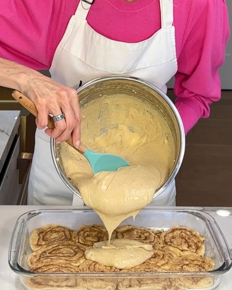 gingerbread cinnamon roll 