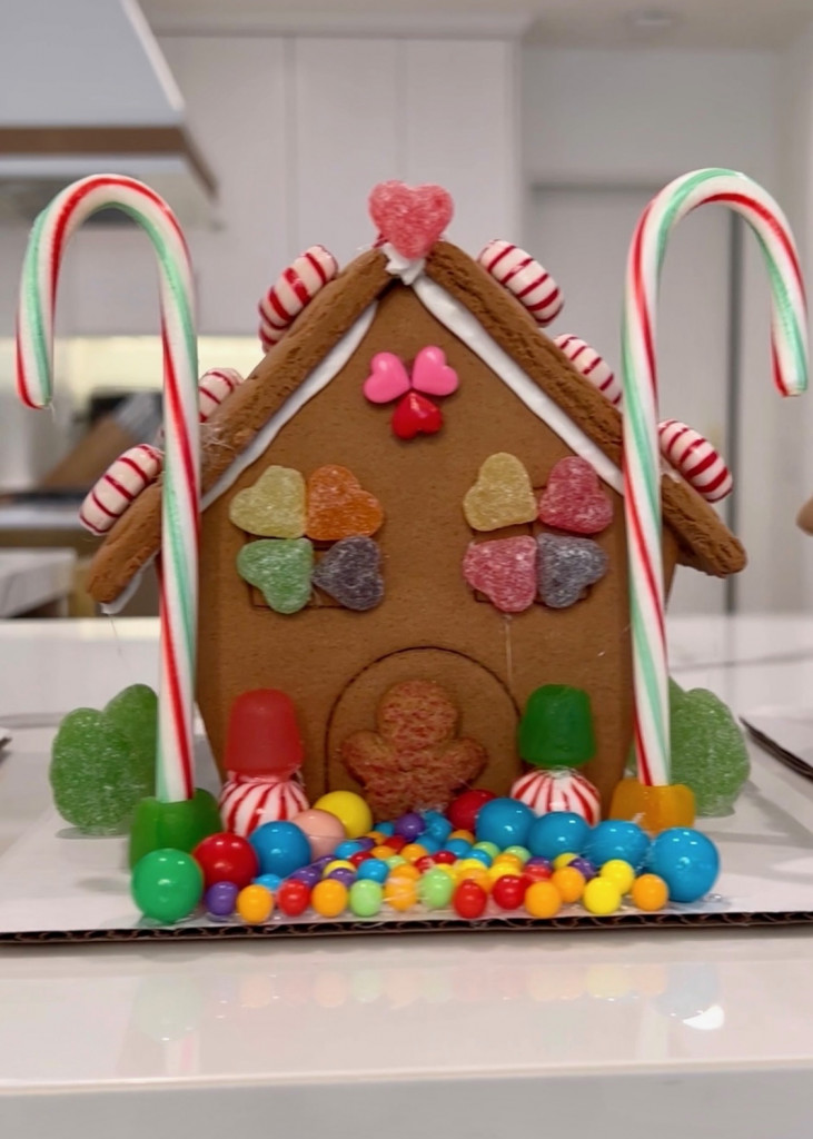 gingerbread house 