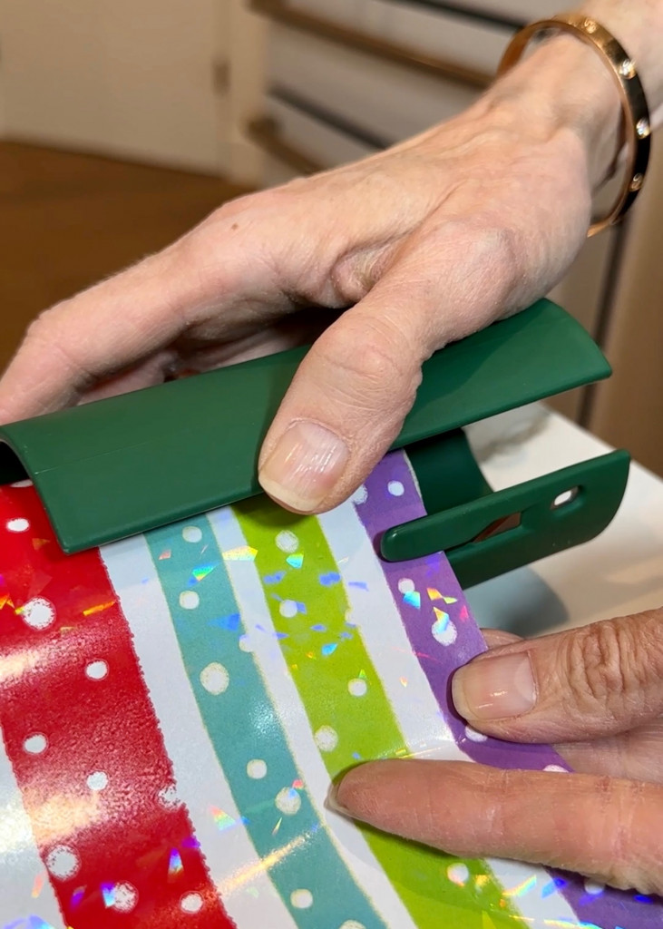 gift wrapping hacks