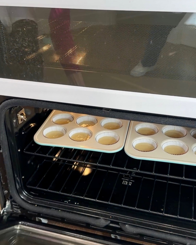 champagne cupcakes