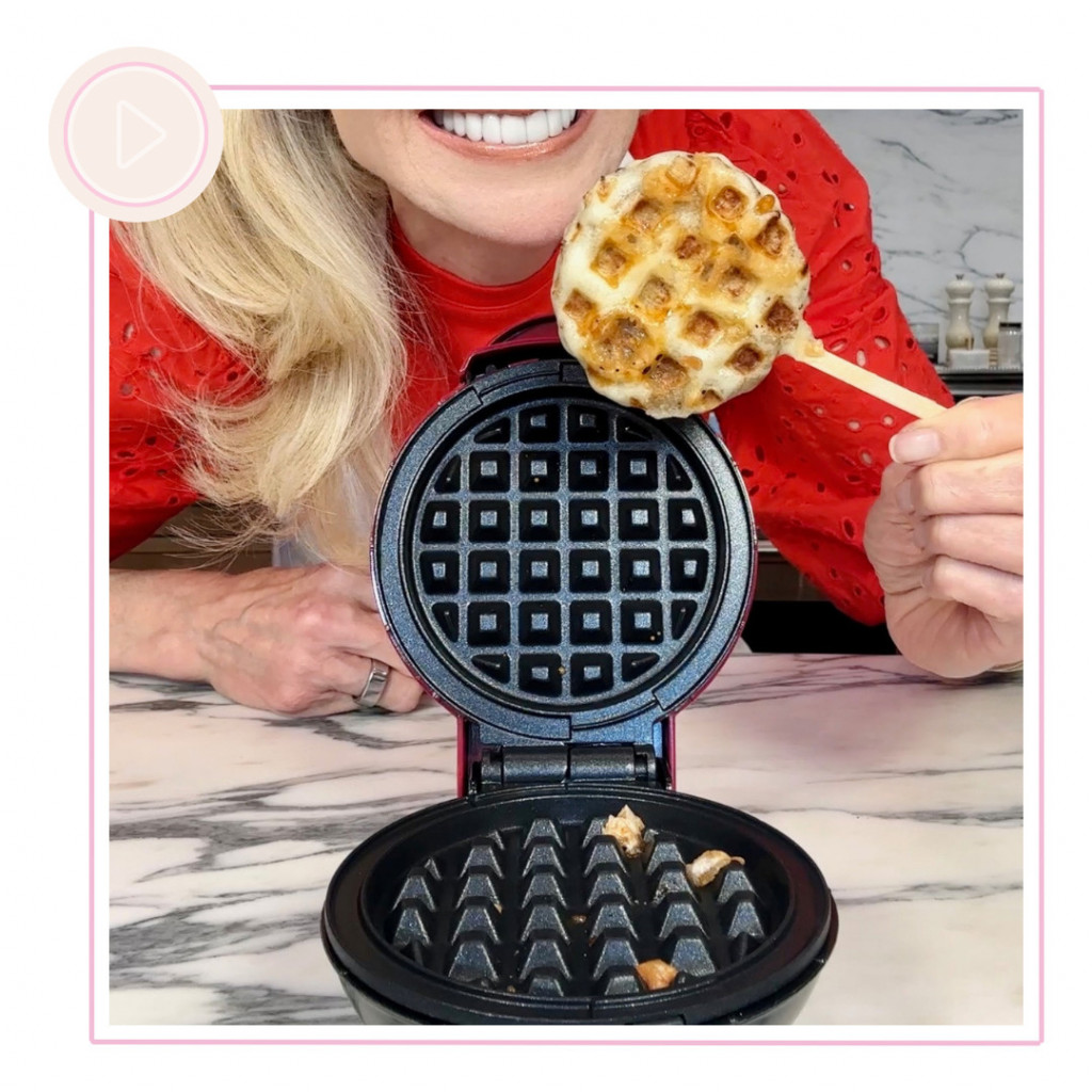 Dash Mini Pizzelle Maker - Red in 2023